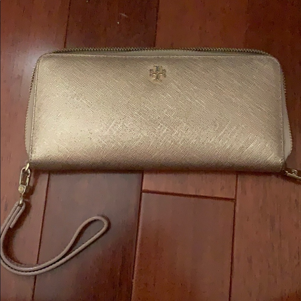 Rose Gold Tory Burch Wallet